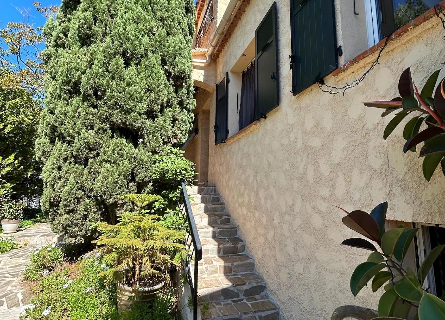 Shared House Les Louves Apartment Saint-Raphael  0*, Saint-Raphael (Var)