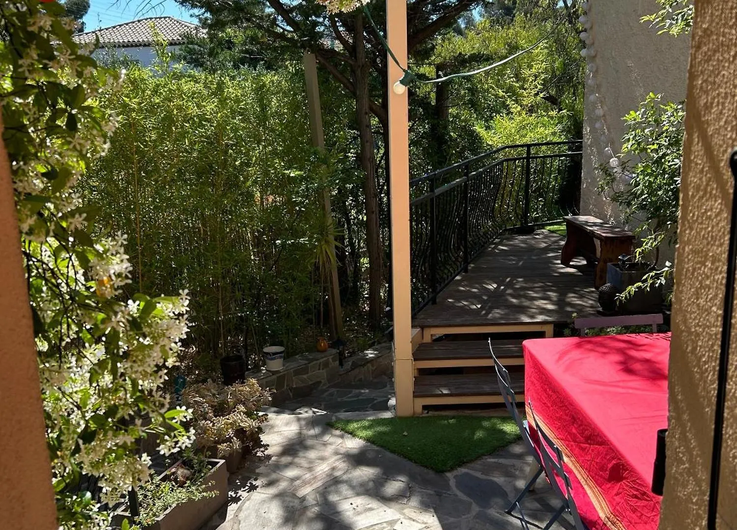 Shared House Les Louves Apartment Saint-Raphael  Homestay Saint-Raphael (Var)